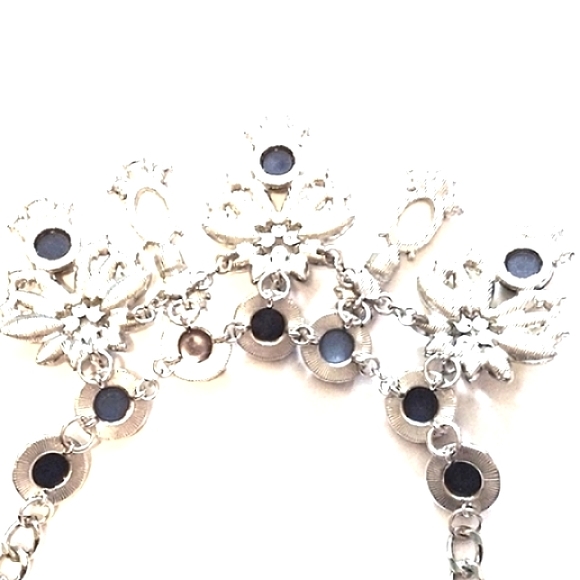 CHARMING CHARLIE BEADED AND RHINESTONE BIB NECKLACE - Picture 6 of 8